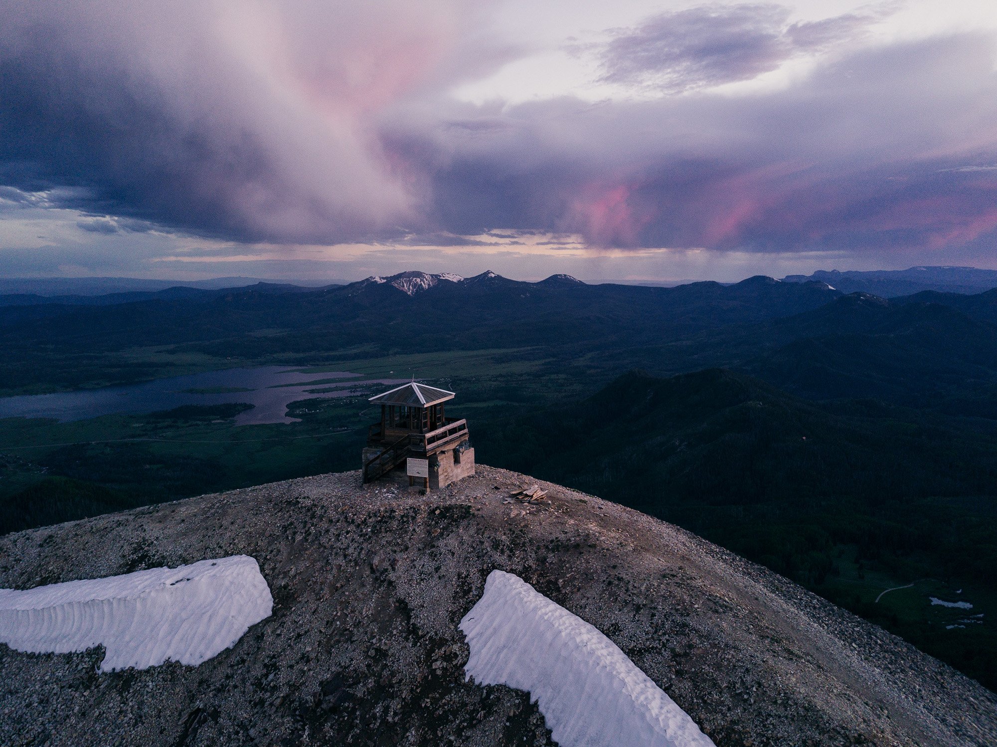 Soak in the Beautiful Autumn Views at the Hahns Peak Lookout Tower